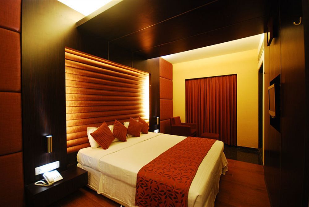 Gcc Hotel And Club Mira-Bhayandar Room photo